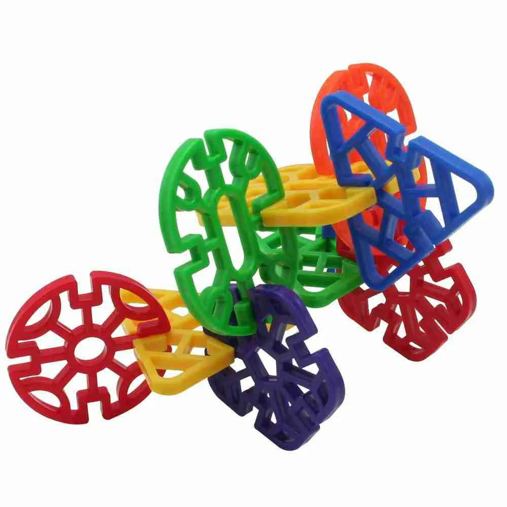 A group of Bigjigs Cool Crazy Connectors 432 pcs, colorful plastic toys, sitting on top of each other.