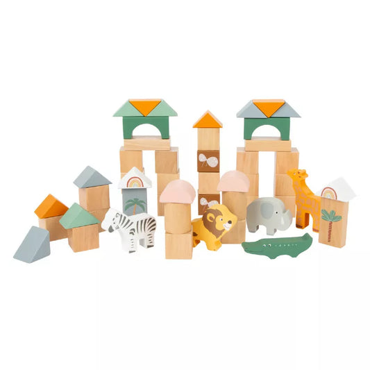 A pile of Wooden Building Blocks "Safari" with animals and giraffes.